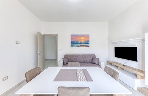 Ugento Apartment | Apartment "Messapica Rooms" close to City Centre with Balcony & Wi-Fi