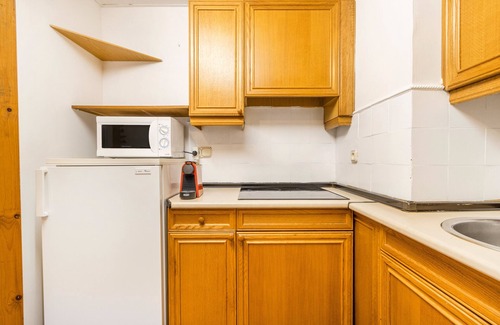 Taull Apartment | Apartment 'Mirador de la Neu' with Mountain View, Shared Garden and Balcony