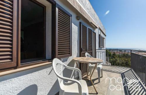 Creixell Apartment | Apartment Mirador Creixell by MarCalma