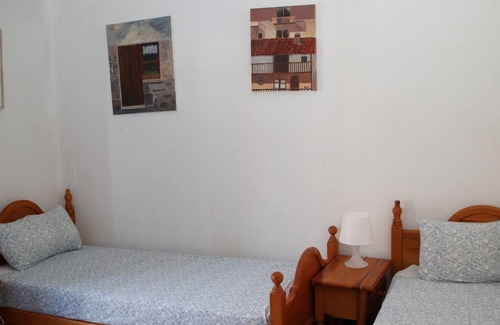Sant Salvador Apartment | Apartment 'Miramar' with Sea View, Wi-Fi and Air Conditioning