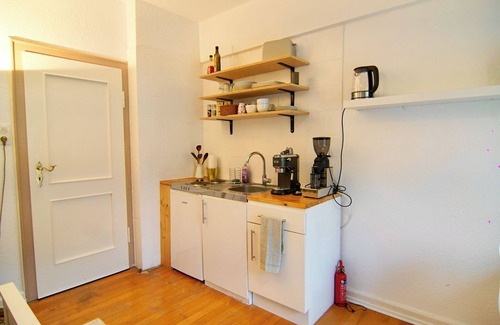 Bad Wilhelmshoehe Apartment | Apartment mit Balkon am Bergpark