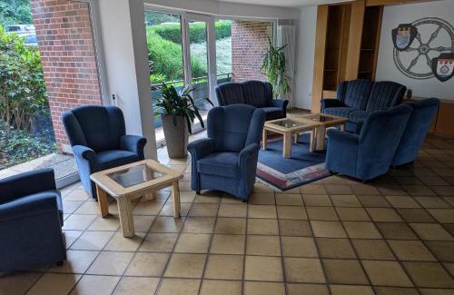Bad Essen Apartment | Apartment mit Balkon und Pool, zentral am Waldrand
