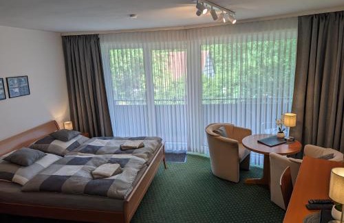 Bad Essen Apartment | Apartment mit Balkon und Pool, zentral am Waldrand