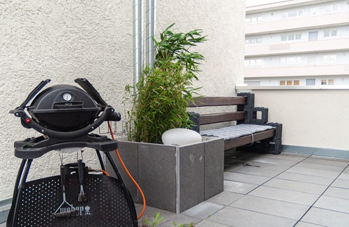 Neu-Ulm House | Apartment mit Zugang zur Dachterrasse für bis zu 4 Personen