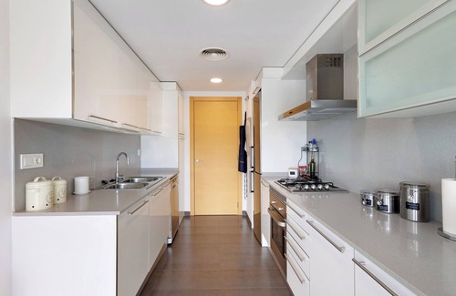 Arenys de Mar Apartment | Apartment 'Modern and Renewed Apartament Florí' with Sea View, Wi-Fi and Air Conditioning