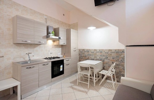 Gragnano Apartment | Apartment 'Monolocale Standard In Agriturismo' with Mountain View, Shared Garden and Wi-Fi