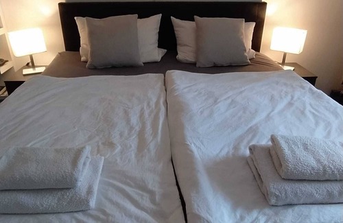 Plankstadt Apartment | Apartment nähe Heidelberg am Wassertürmchen bis zu 2 Personen