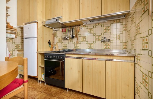 Marina di Castagneto Carducci Apartment | Apartment 'Nice Holiday Home' with Private Garden