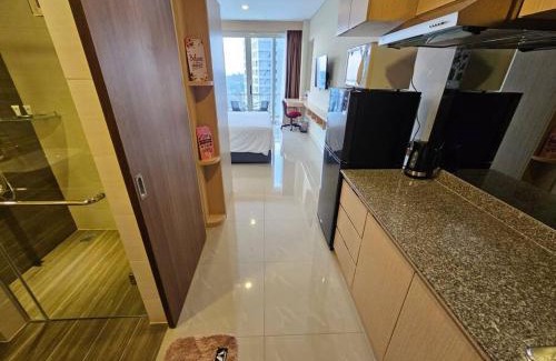 Lubuk Baja Apartment | Apartment Nagoya Thamrin City - Dream Homestay