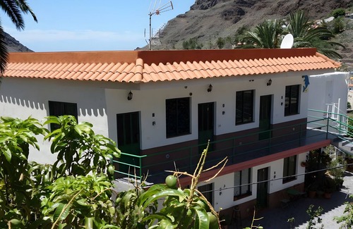 Valle Gran Rey Apartment | Apartment 'Nayara A' with Sea View, Balcony and Wi-Fi