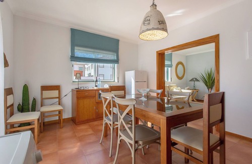 Nazare Apartment | Apartment 'Nazaré Mar 2' with Balcony and Wi-Fi
