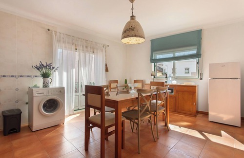 Nazare Apartment | Apartment 'Nazaré Mar 2' with Balcony and Wi-Fi