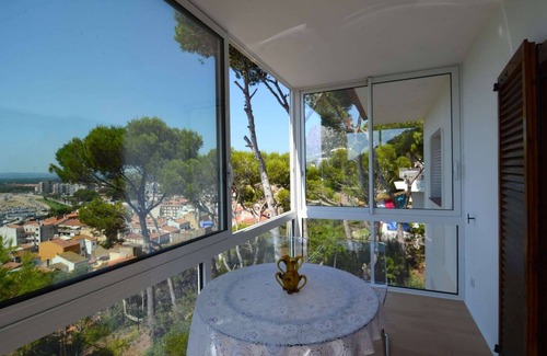 L'Estartit Apartment | Apartment near Illes Medes Beach