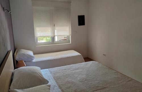 Stinjan Apartment | Apartment near the beach