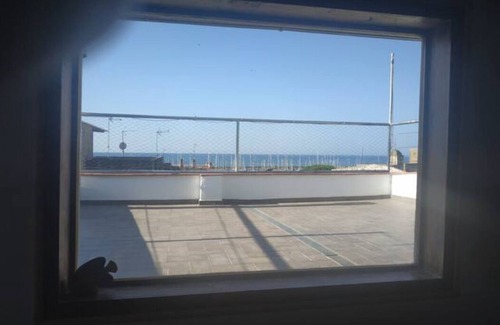 Masnou Apartment | Apartment near train, beach and BCN