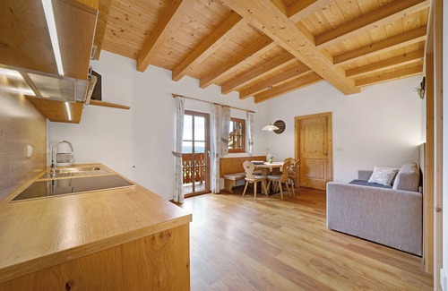 Ultimo Apartment | Apartment 'Niederhaushof' with Mountain View, Balcony and Wi-Fi