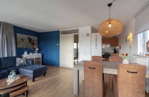 Julianadorp aan zee Apartment | Apartment near Dutch Beach with Water Views