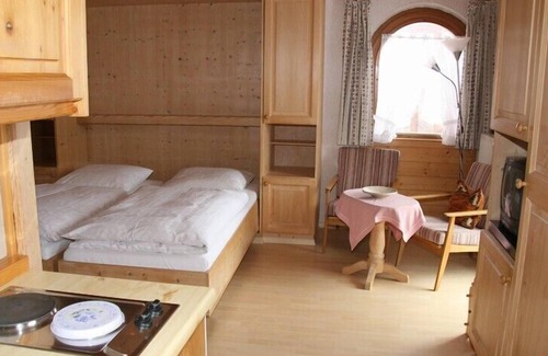 Ettenhausen Apartment | Apartment No. 3 Studio Rudersburg, up to 2 people, 32 sqm