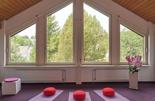 Urberg Apartment | Apartment 'No. 3' with Shared Terrace, Shared Garden and Balcony