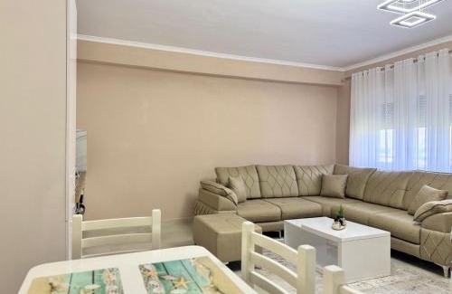 Shkembi i Kavajes Apartment | Apartment Noar