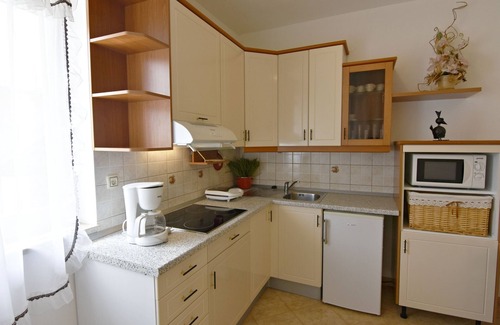 Tar-Vabriga Apartment | Apartment NOEMI2 Poreč-Tar with swimming pool, games room, barbecue, balcony, Wi-Fi