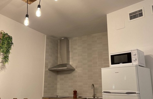 Hervas Apartment | Apartment number 4 Suite with Jacuzzi - 1 bedroom