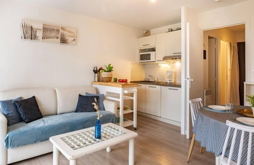 Carnac Apartment | Apartment Océan by Interhome