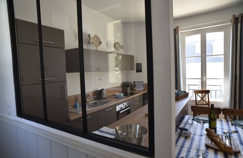 Courtoisville-Sillon-Moka Apartment | Apartment of 75m² in the Villa Sainte-Hélène (next to the Thermes)