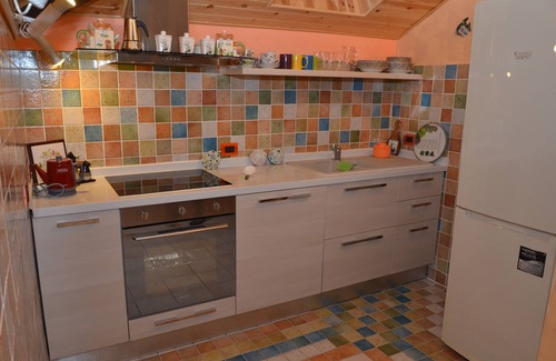 Porto Valtravaglia Apartment | APARTMENT ON LAKE WITH POOL AND PARK