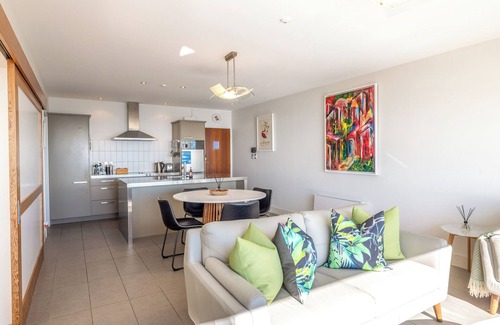 Onetangi Apartment | Apartment On The Beach
