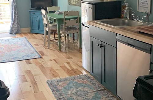 Greenwich Apartment | Apartment on the Battenkill