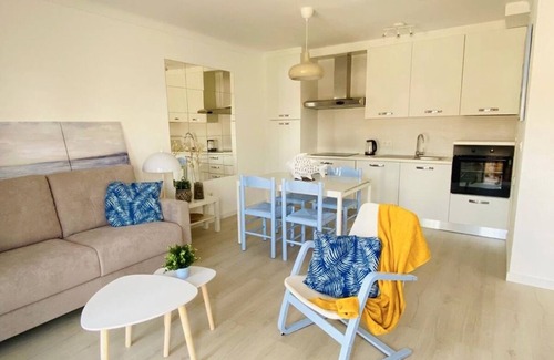L'Escala Apartment | Apartment on the beach 300 meters from the sea, wifi, pool and tennis, ideal for families