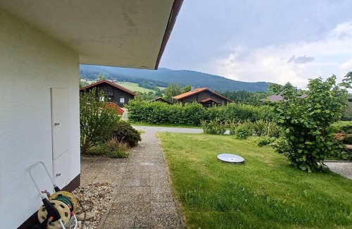 Arrach Apartment | Apartment on the upper floor lovingly furnished with a cozy balcony