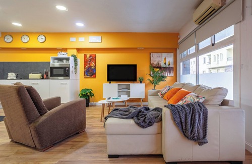 Eixample Apartment | Apartment 'Orange Loft' with Wi-Fi and Air Conditioning