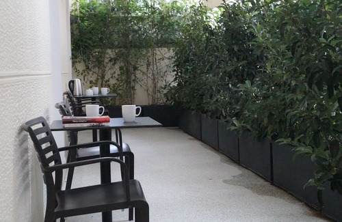 Plaka Apartment | Apartment overlooking the Central Acropolis