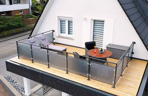Rhode Apartment | Apartment 'Panoramablick' with Balcony and Wi-Fi