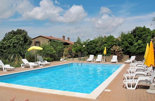 Paciano Apartment | Apartment Paradiso Selvaggio-1 by Interhome