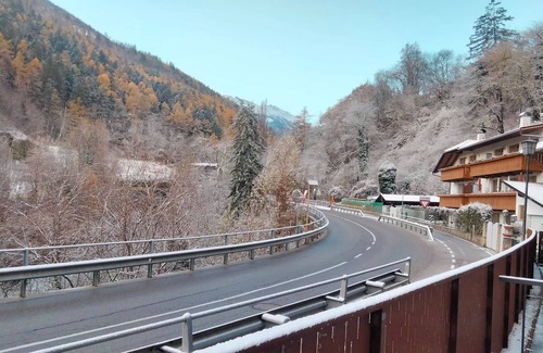 Parcines Apartment | Apartment 'Pauli 3' with Mountain View, Shared Garden and Wi-Fi