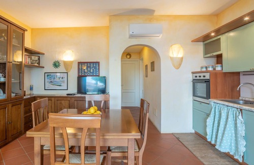 La Conia Apartment | Apartment Pino by Interhome