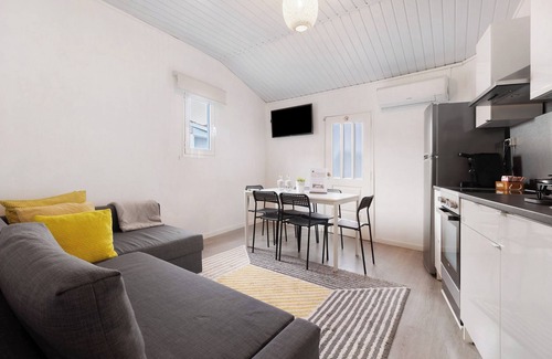 Old Town Apartment | Apartment 'Prestigegoldresidence 2 - Old Town' with Balcony, Wi-Fi and Air Conditioning