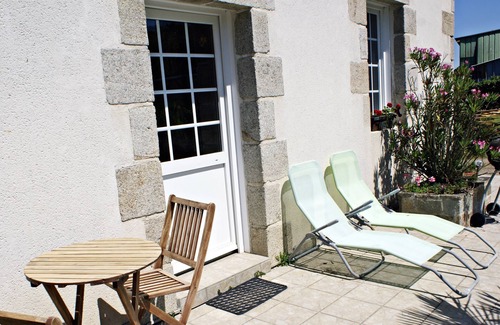 Ploneour-Lanvern Apartment | Apartment quiet, rural setting not far from the sandy beaches