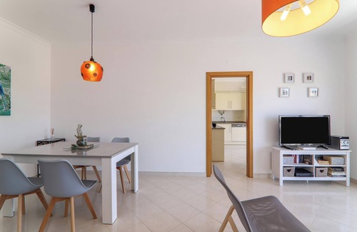 Armacao de Pera Apartment | Apartment Quinta dos Arcos Lote 18 3ºG with Sea View, Pool & Balcony