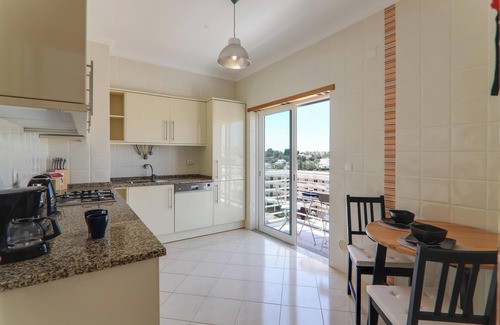 Armacao de Pera Apartment | Apartment Quinta dos Arcos Lote 18 3ºG with Sea View, Pool & Balcony