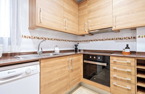 El Perello Apartment | Apartment 'Repos Mar I Muntanya' with Mountain View, Wi-Fi and Air Conditioning