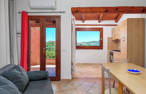 Baia Caddinas House | Apartment "Residence Orizzonti N 25" with Sea View & Private Terrace