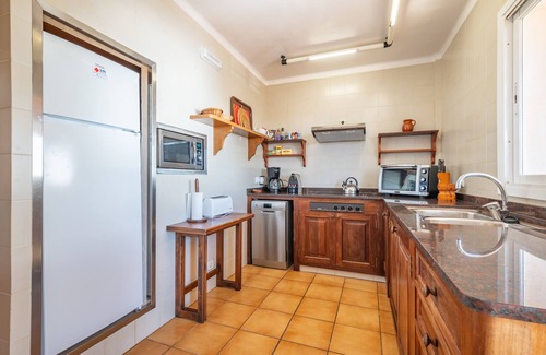 Cala Santany Apartment | Apartment 'Residencial Gran Terraza Vista Mar' with Sea View, Shared Pool and Wi-Fi