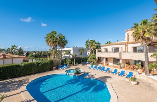 Cala Santany Apartment | Apartment 'Residencial Gran Terraza Vista Mar' with Sea View, Shared Pool and Wi-Fi