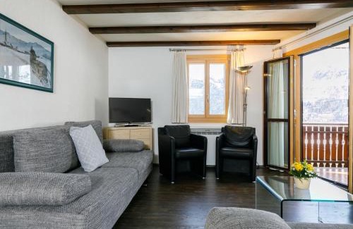 Surlej Apartment | Apartment Residenza Chesa Margun 79-3 by Interhome