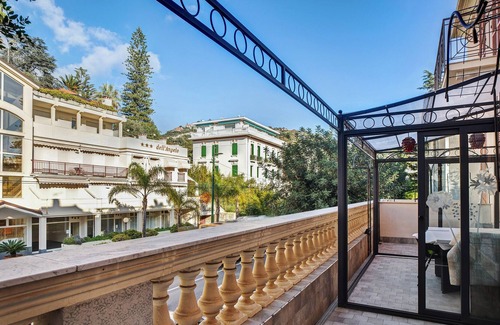 Ospedaletti Apartment | Apartment 'Romantico Monolocale a Ospedaletti' with terrace, garden and Wi-Fi