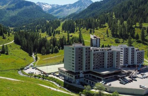 Noveli Apartment | Apartment Rosablanche A24 by Interhome